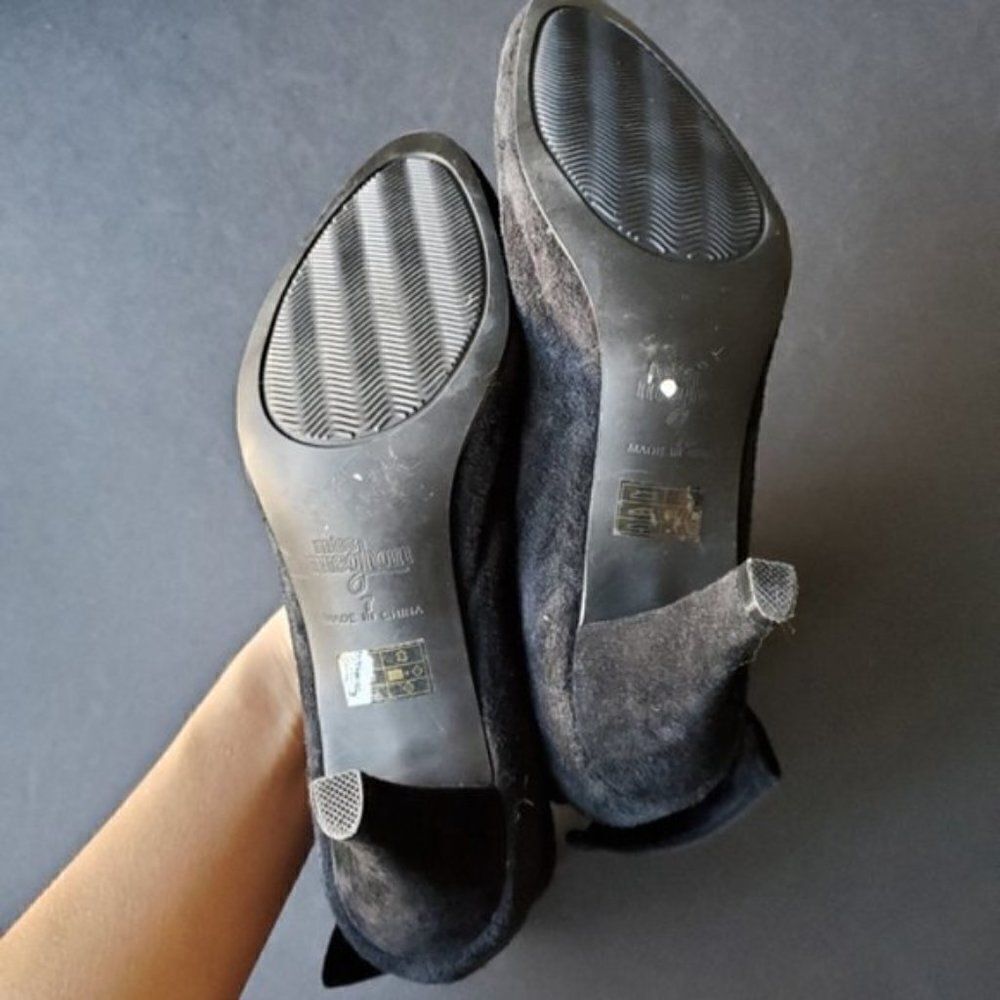 💍Miss Meghan Black Suede Booties - Picture 7 of 8